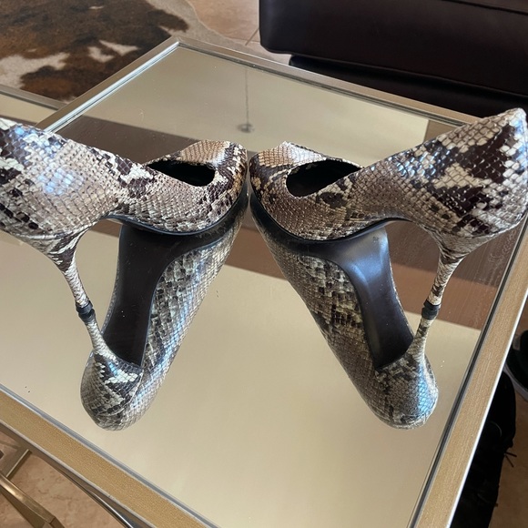 Stuart Weitzman Python Pumps Beige size 8.5 Cute - Picture 12 of 13